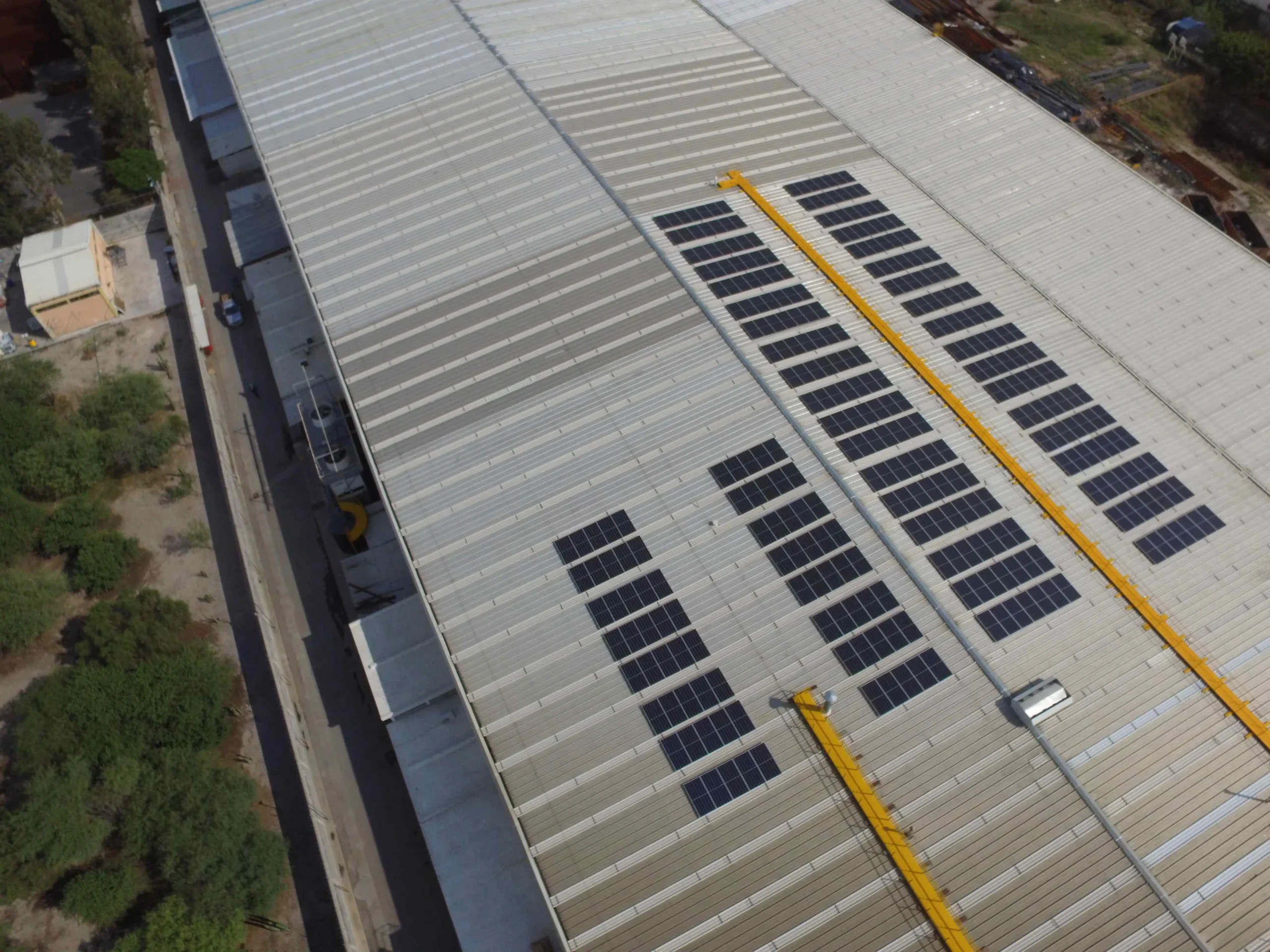 Cuántos paneles solares necesita una empresa en México
